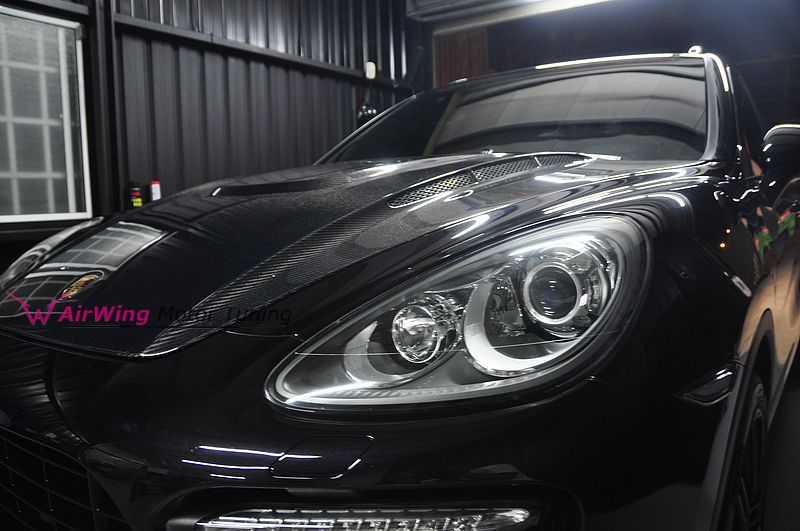 Porsche 958 Cayenne - HAMANN style carbon hood 3